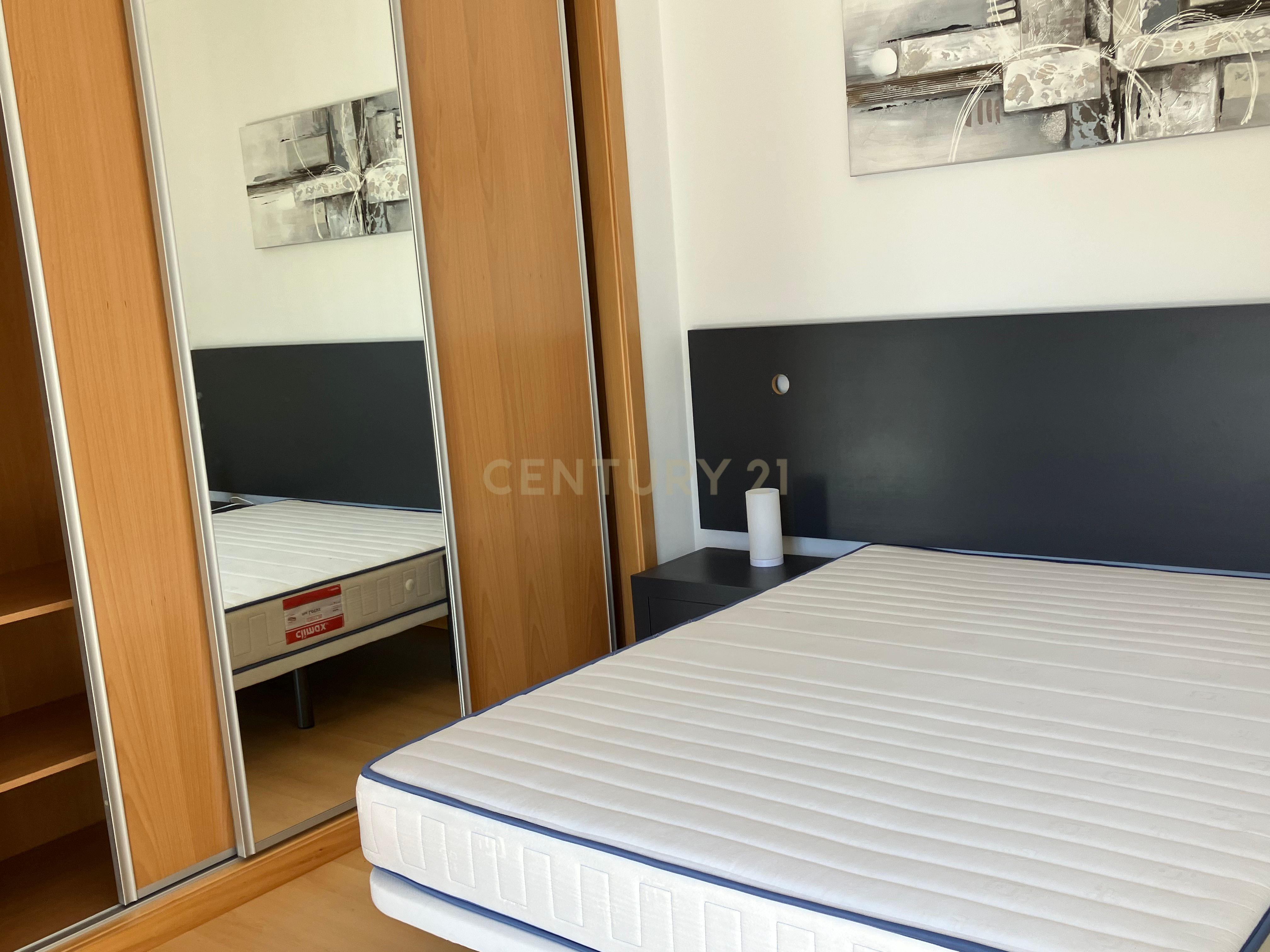 Moradia em condominio fechado com piscina - Image 22