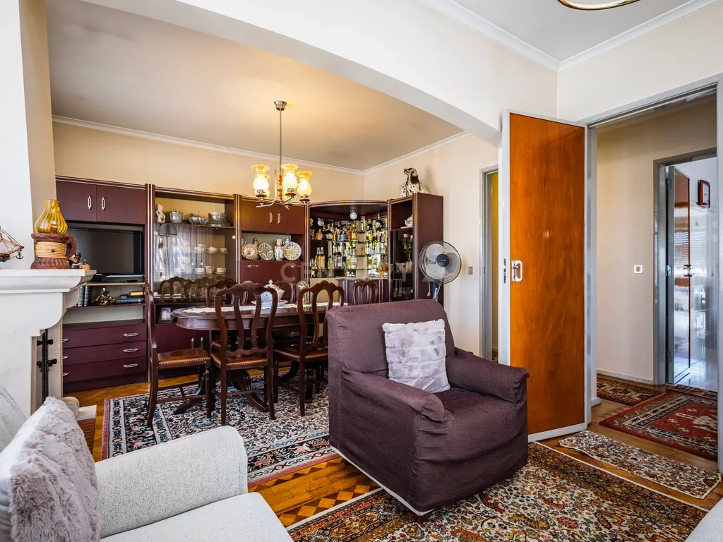 Prédio com 2 Apartamentos T3 para Venda! Oportunidade de Investimento! - Image 9