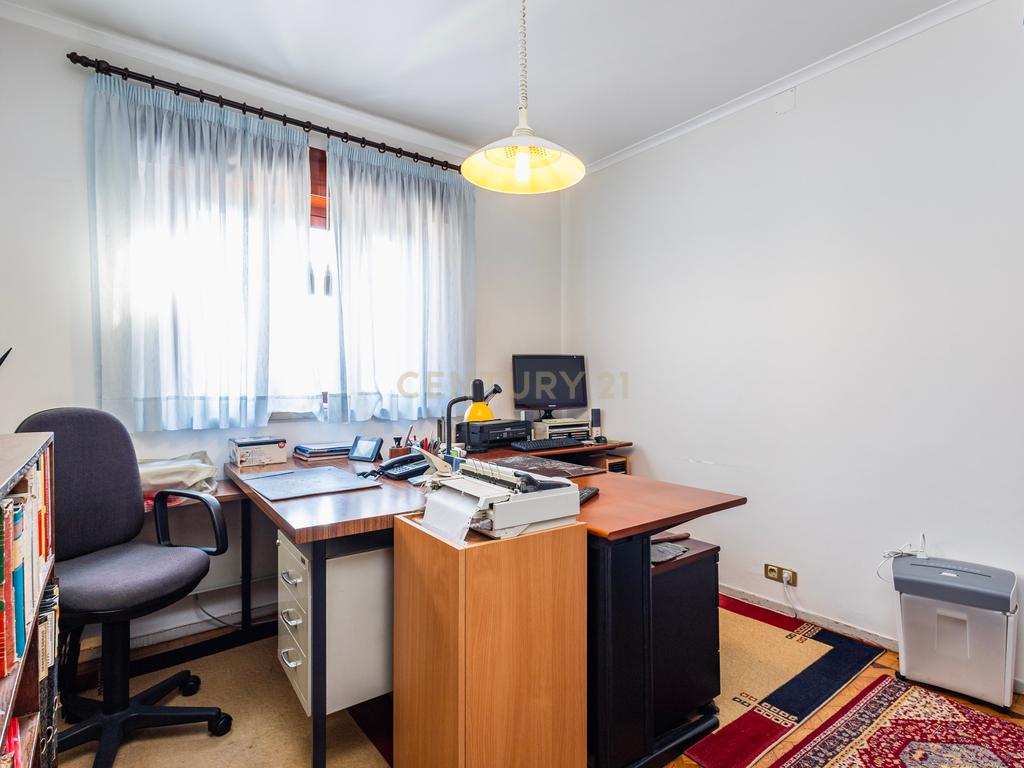 Prédio com 2 Apartamentos T3  para Venda! Oportunidade de Investimento! - Image 17