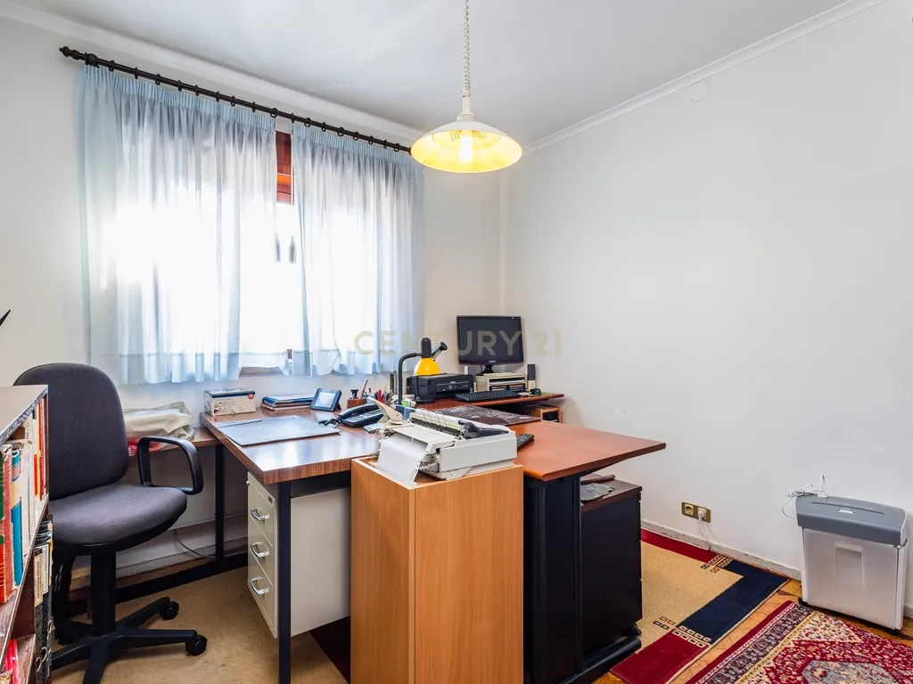 Prédio com 2 Apartamentos T3 para Venda! Oportunidade de Investimento! - Image 17
