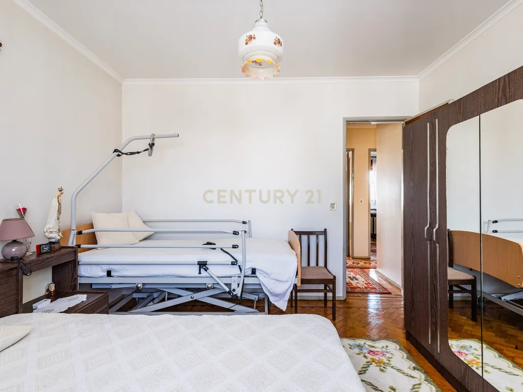 Prédio com 2 Apartamentos T3 para Venda! Oportunidade de Investimento! - Image 15