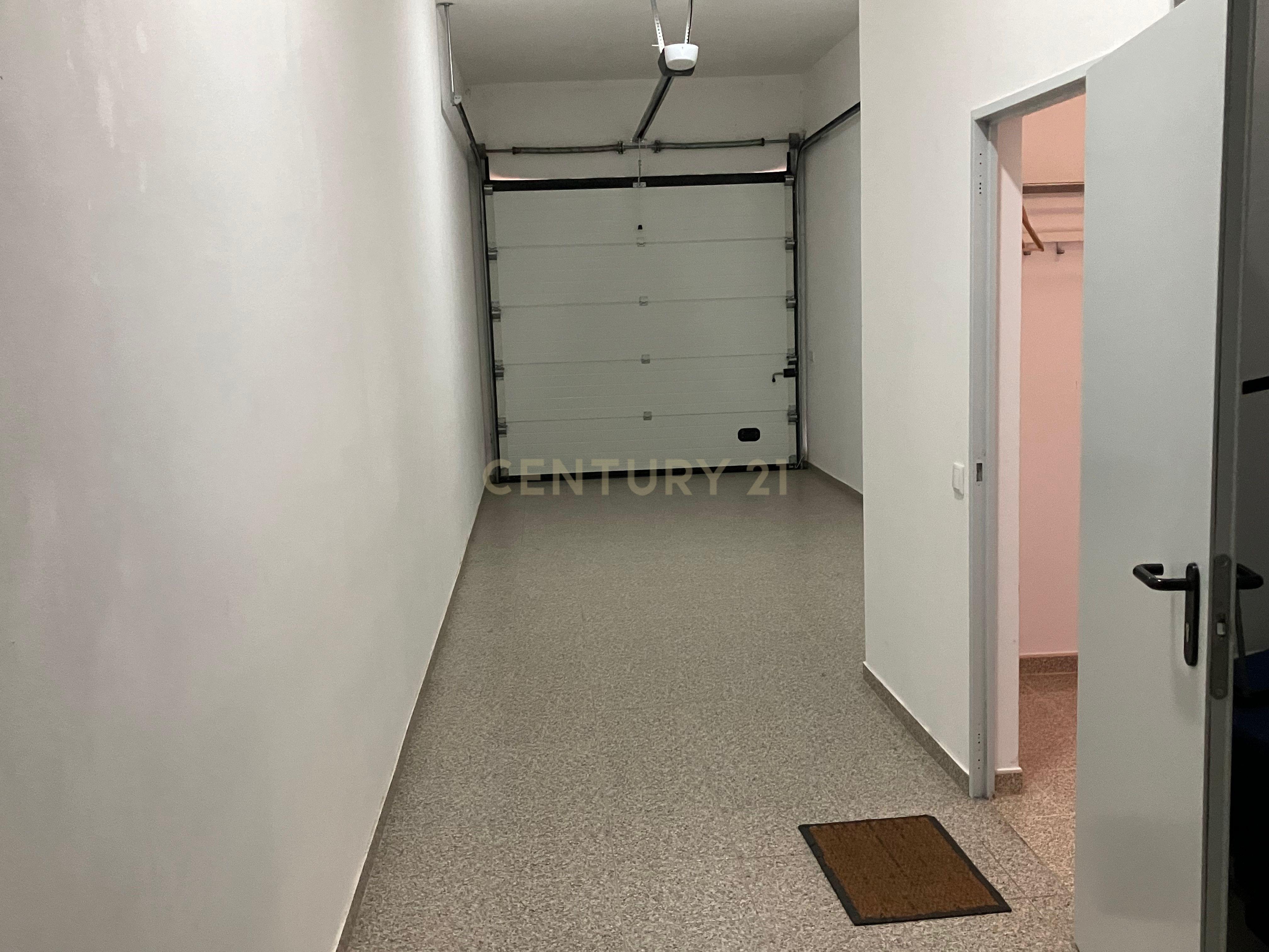 Moradia em condominio fechado com piscina - Image 27