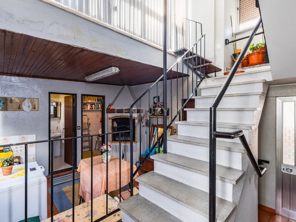 Prédio com 2 Apartamentos T3 para Venda! Oportunidade de Investimento! - Image 19