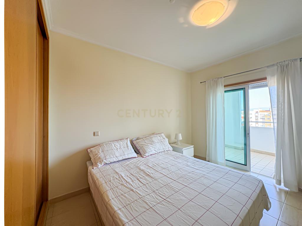 Apartamento T2 Mobilado e Equipado com Piscina e Garagem no Alto do Quintão, Portimão - Image 14