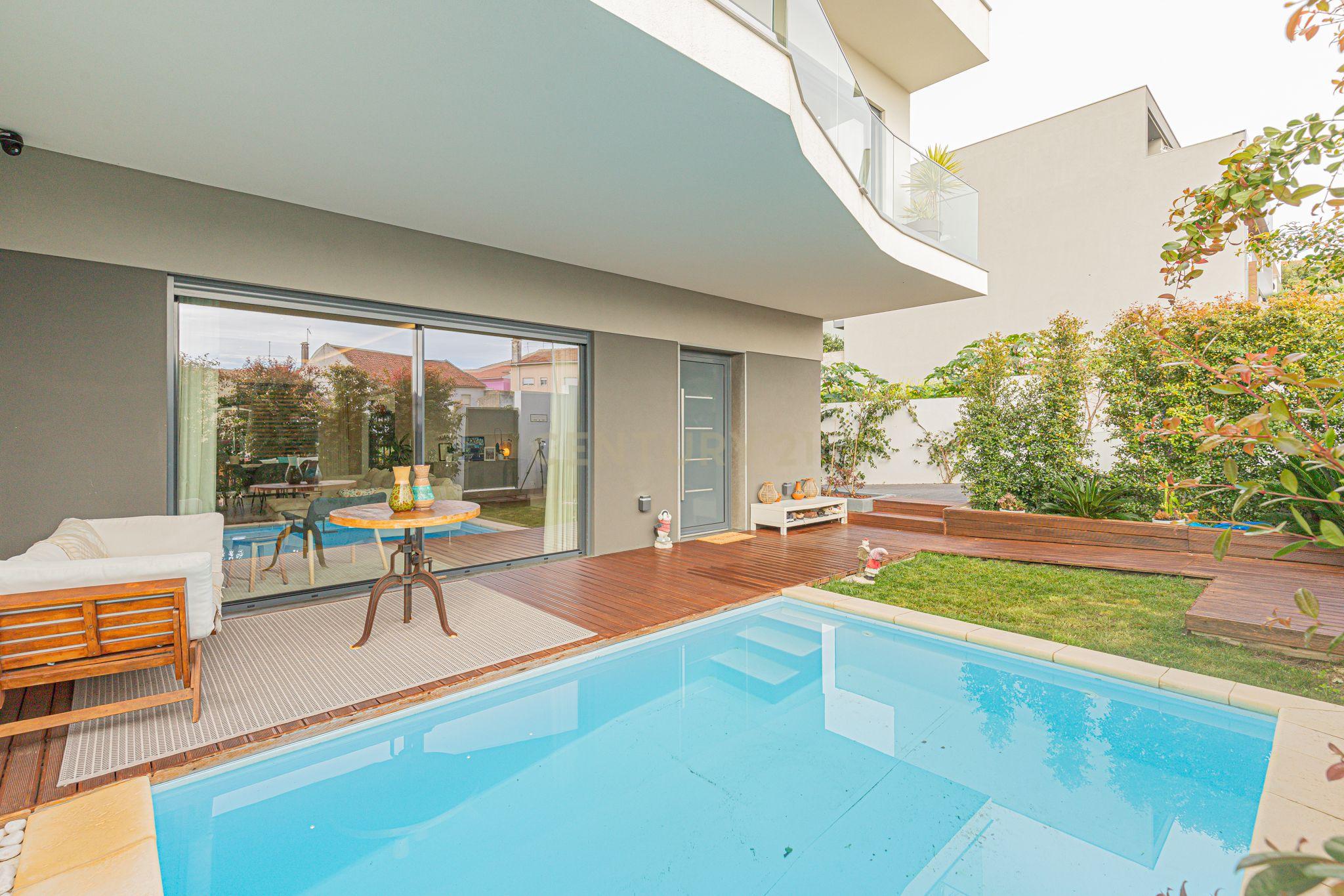 FANTASTICA MORADIA T4 EM CARCAVELOS ,PISCINA,JARDIM BOAS AREAS,LOCALIZAÇÃO PRIVILEGIADA,E OTIMA EXPOSIÇÃO SOLAR! - Image 55