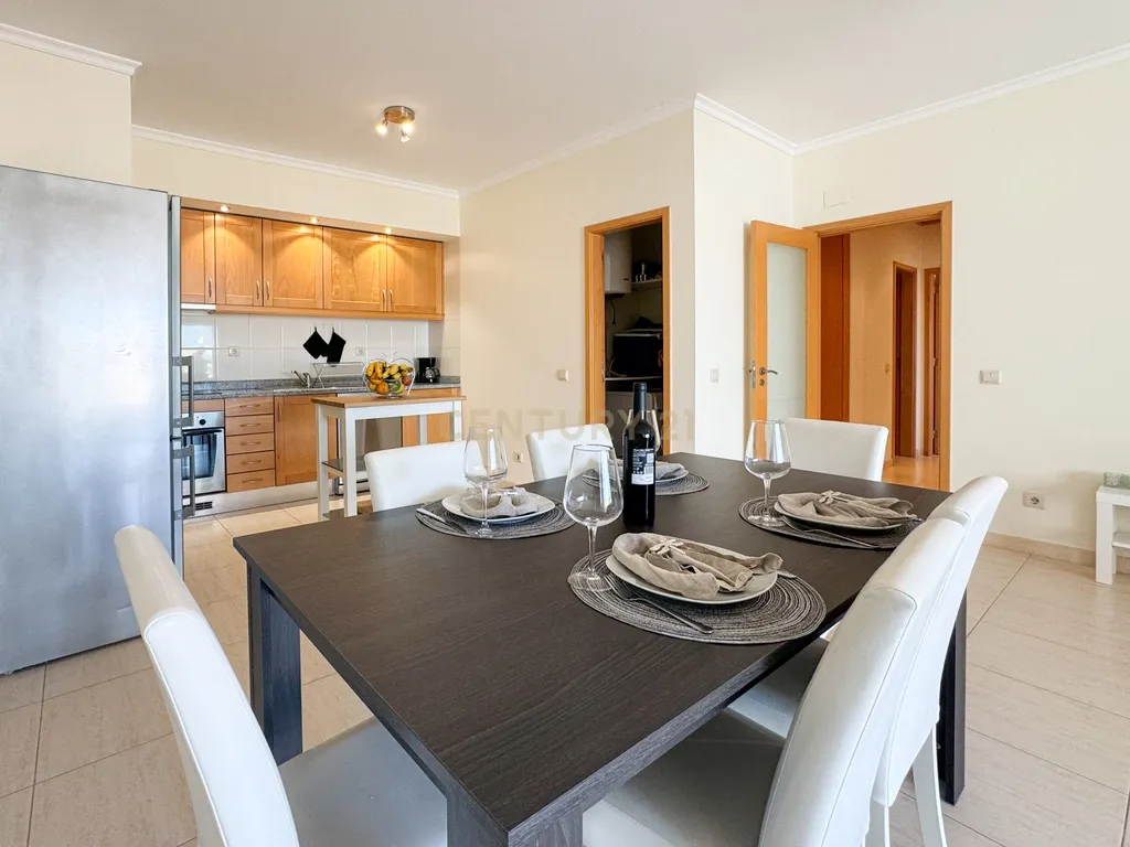 Apartamento T2 Mobilado e Equipado com Piscina e Garagem no Alto do Quintão, Portimão - Image 5