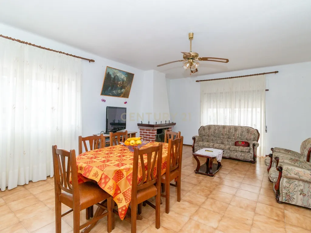 Moradia T3 Térrea Vieira de Leiria - Image 16