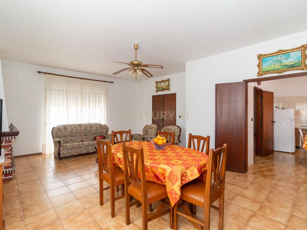 Moradia T3 Térrea  Vieira de Leiria - Image 17