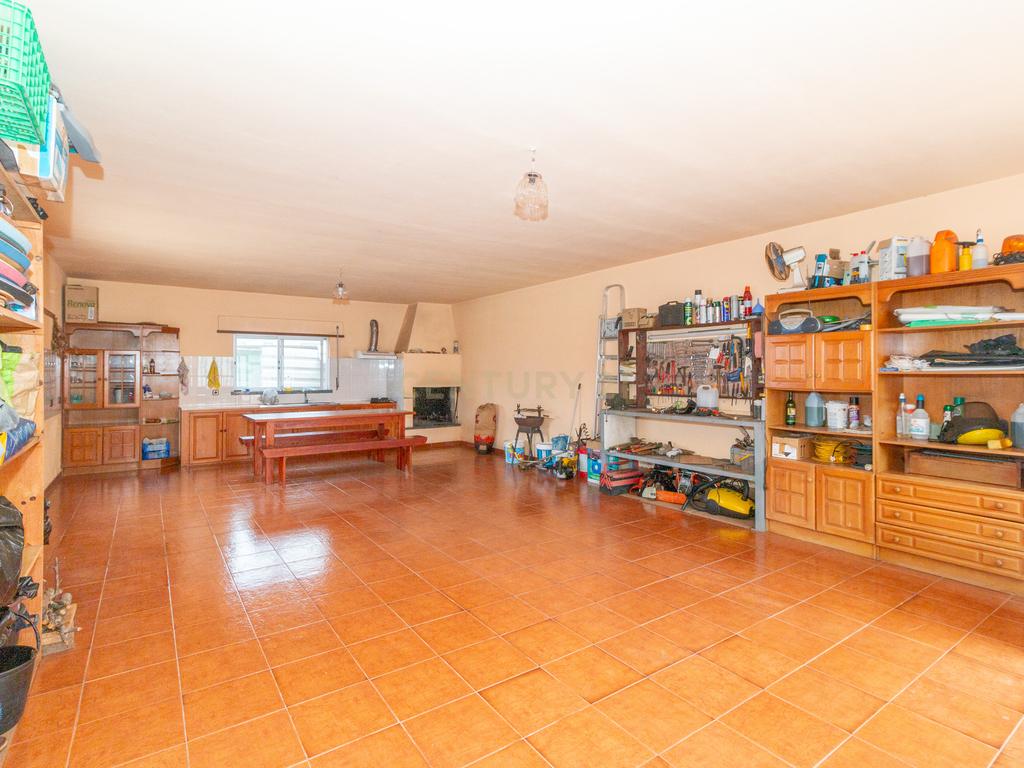 Moradia T3 Térrea  Vieira de Leiria - Image 35