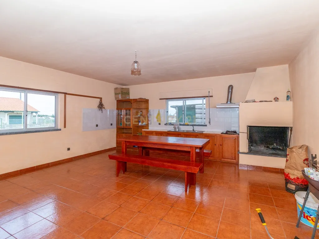 Moradia T3 Térrea Vieira de Leiria - Image 32