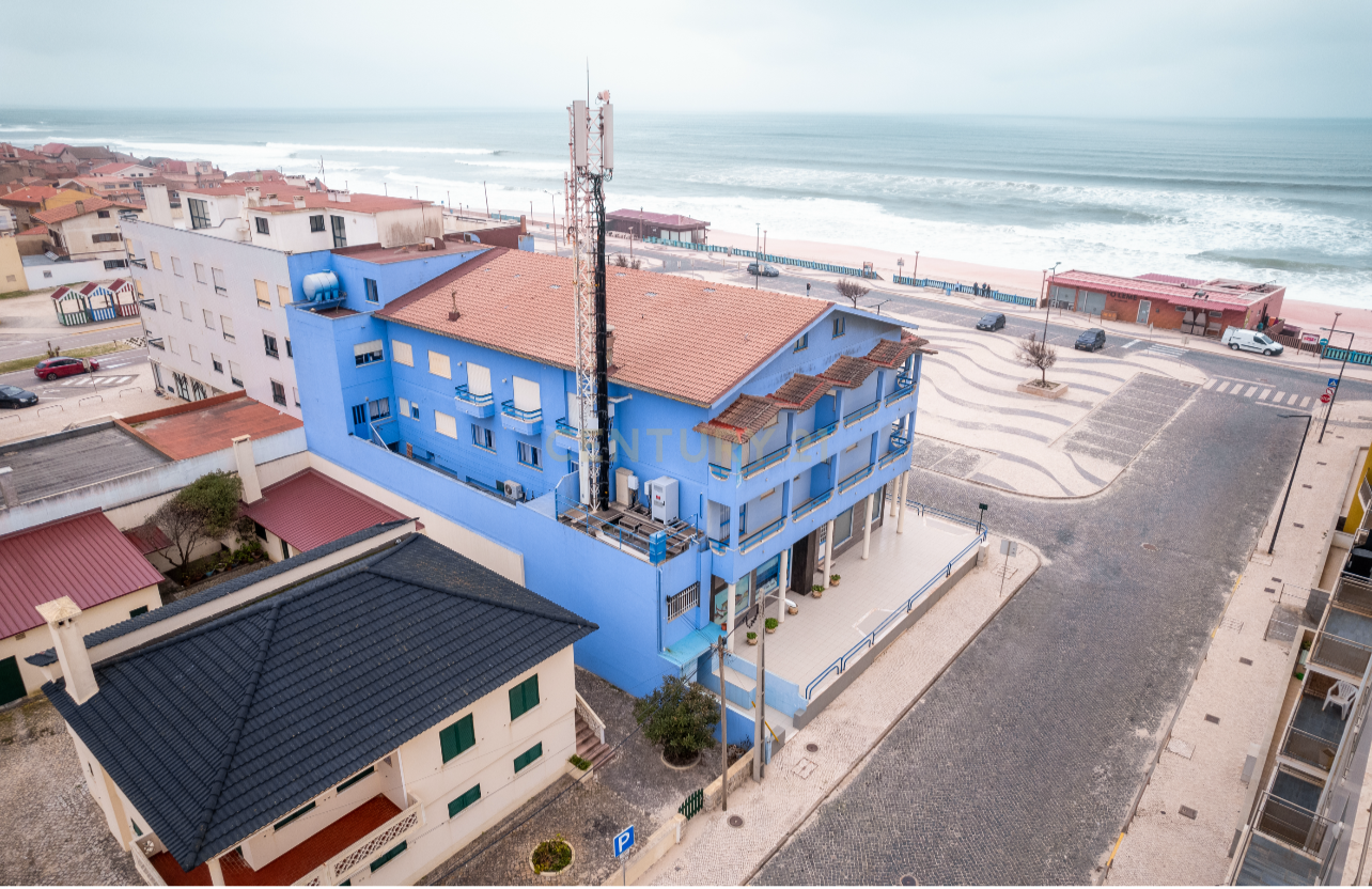 Hotel com 24 Quartos - Praia da Vieira - Leiria - Image 1