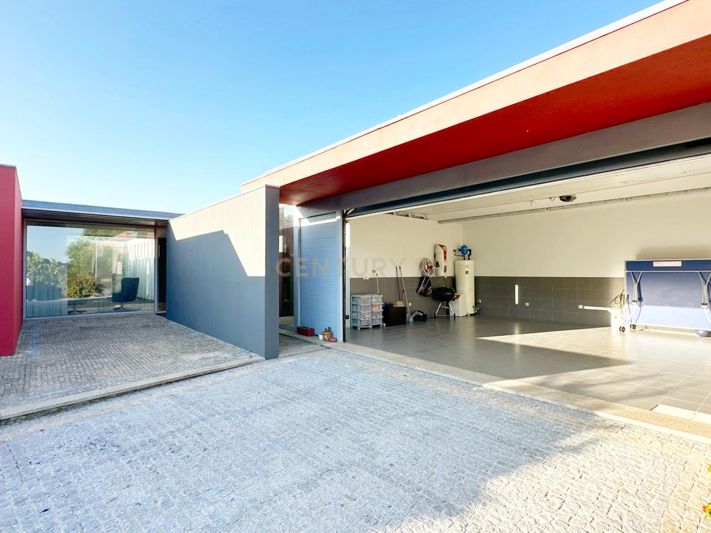 "Quintinha" - Moradia Moderna, com terreno, entre a cidade e campo - Image 30