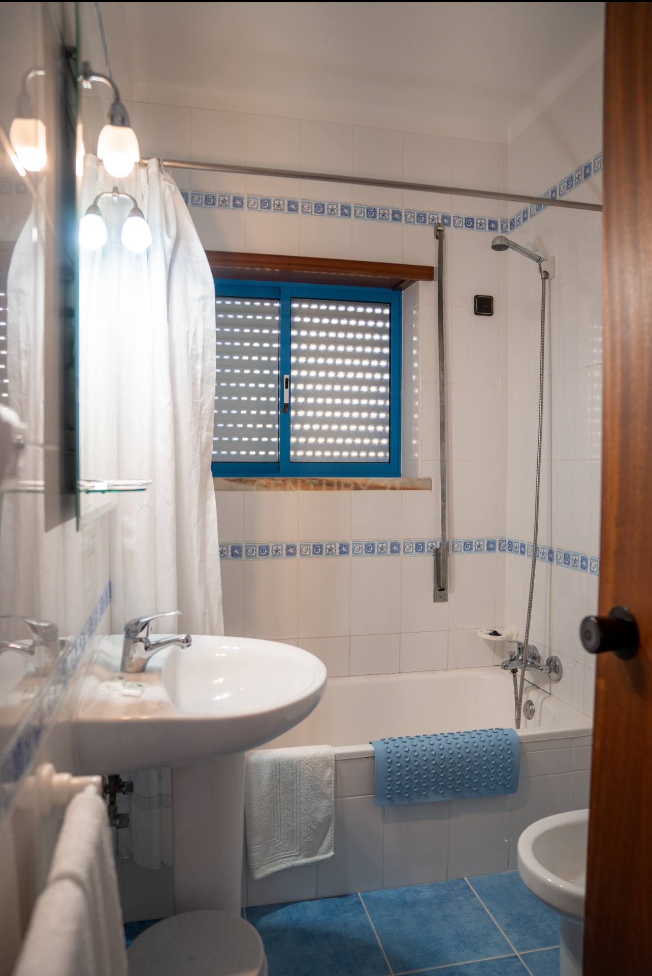Hotel com 24 Quartos - Praia da Vieira - Leiria - Image 21