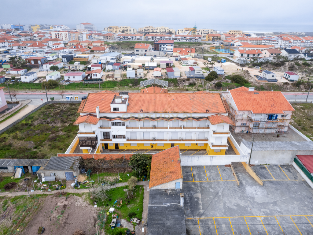 Hotel com 32 Quartos - Vieira de Leiria - Marinha Grande - Image 3