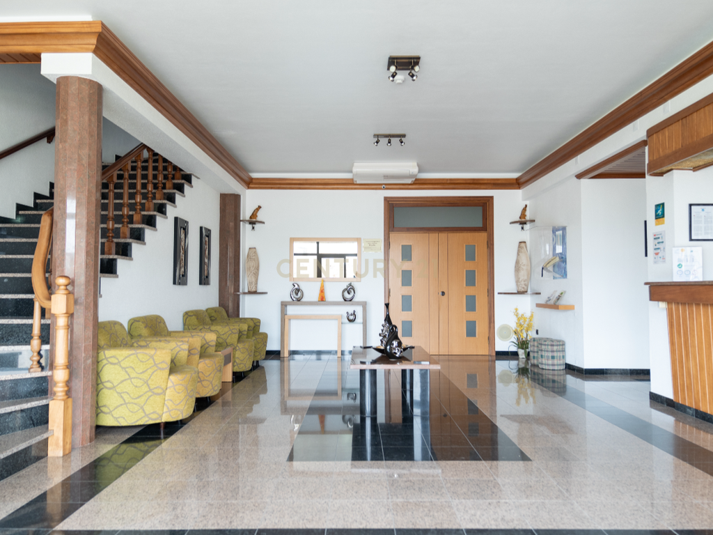 Hotel com 32 Quartos - Vieira de Leiria - Marinha Grande - Image 7
