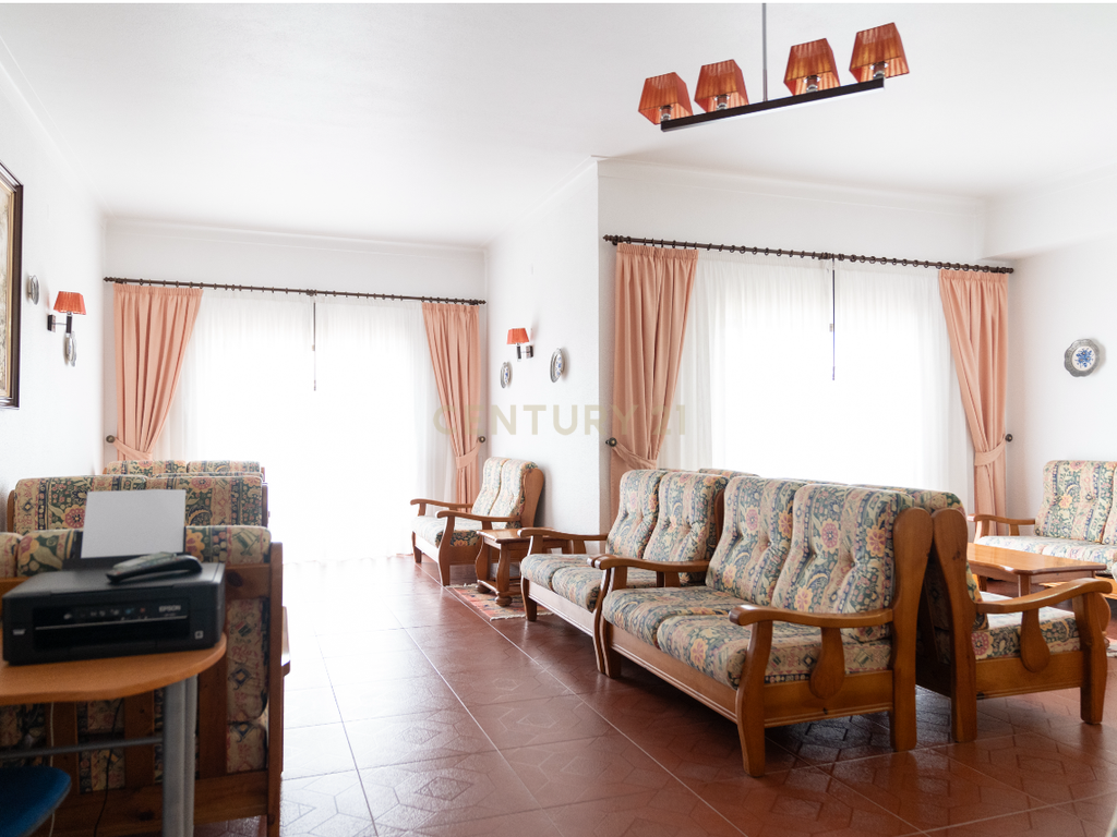 Hotel com 32 Quartos - Vieira de Leiria - Marinha Grande - Image 34