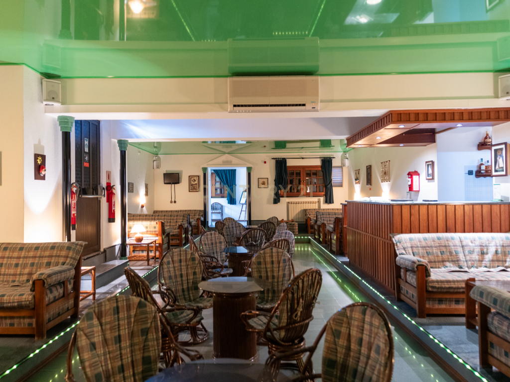 Hotel com 32 Quartos - Vieira de Leiria - Marinha Grande - Image 23