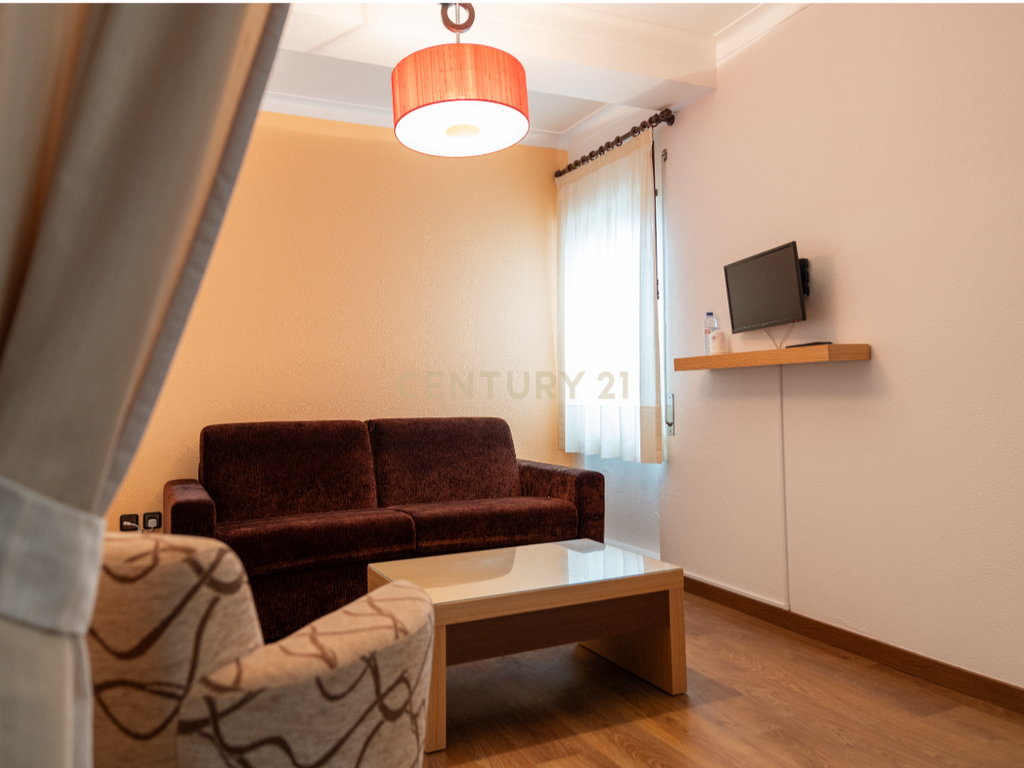 Hotel com 32 Quartos - Vieira de Leiria - Marinha Grande - Image 16
