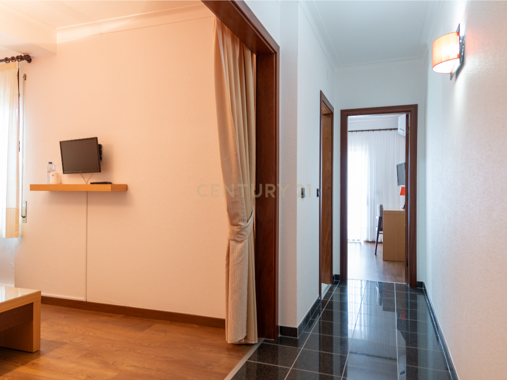 Hotel com 32 Quartos - Vieira de Leiria - Marinha Grande - Image 15