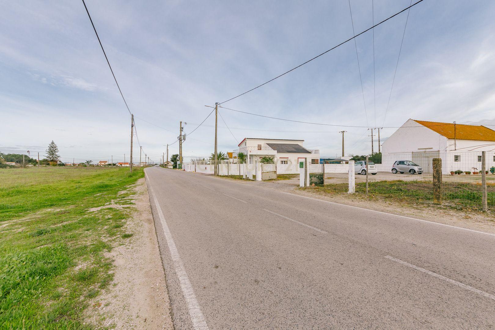 Moradia T2 no Montijo - Image 36