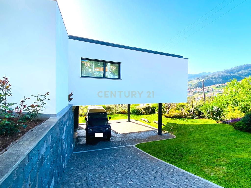 Fantástica Moradia T3 Contemporânea + Anexo T1- Térrea - Arco da Calheta - Image 48