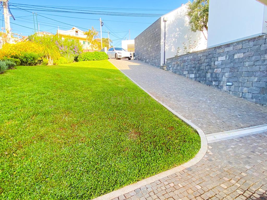 Fantástica Moradia T3 Contemporânea + Anexo T1- Térrea - Arco da Calheta - Image 46