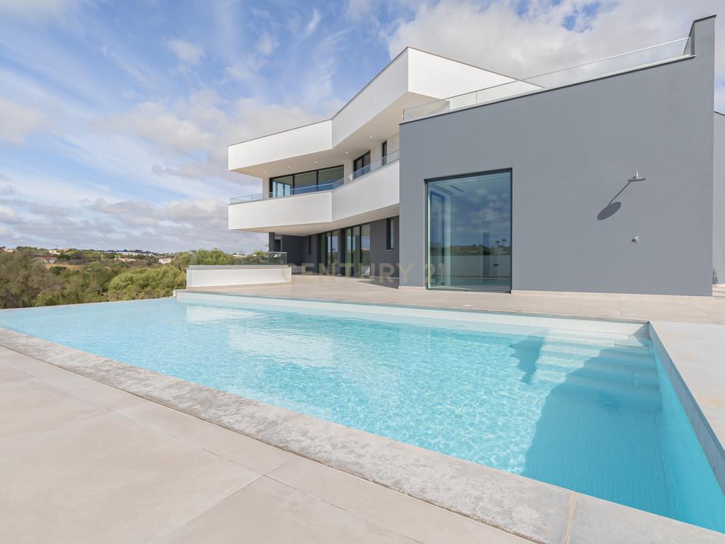 Luxuosa moradia T4 e vista mar, Porto de Mós, Lagos, Portugal - Image 3