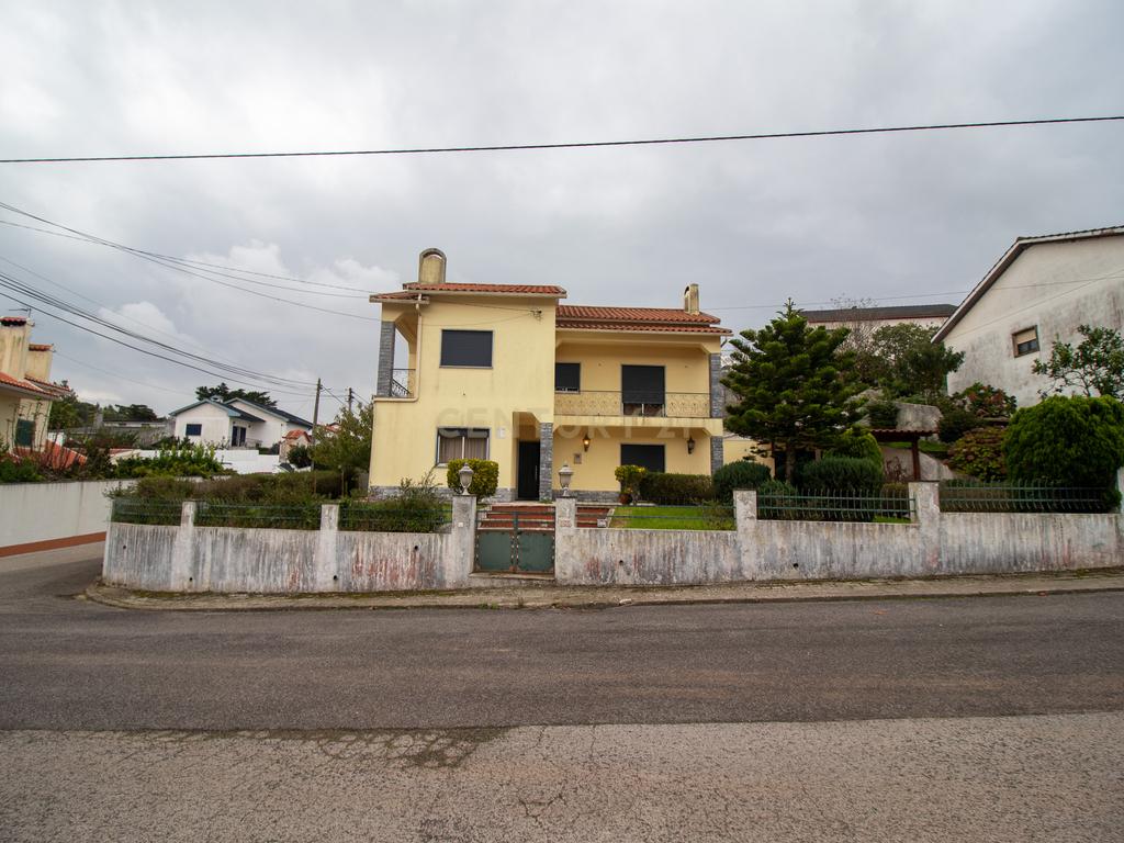 Moradia T3 - Venda do Pinheiro - Mafra - Image 32