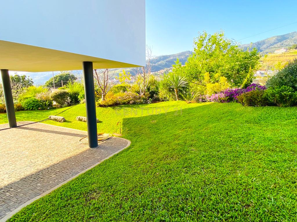 Fantástica Moradia T3 Contemporânea + Anexo T1- Térrea - Arco da Calheta - Image 27