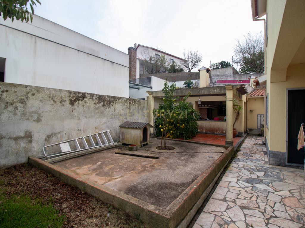 Moradia T3 - Venda do Pinheiro - Mafra - Image 11