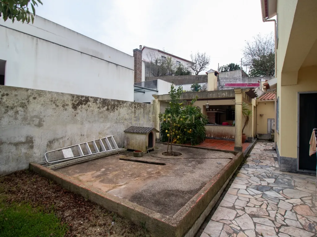Moradia T3 - Venda do Pinheiro - Mafra - Image 11