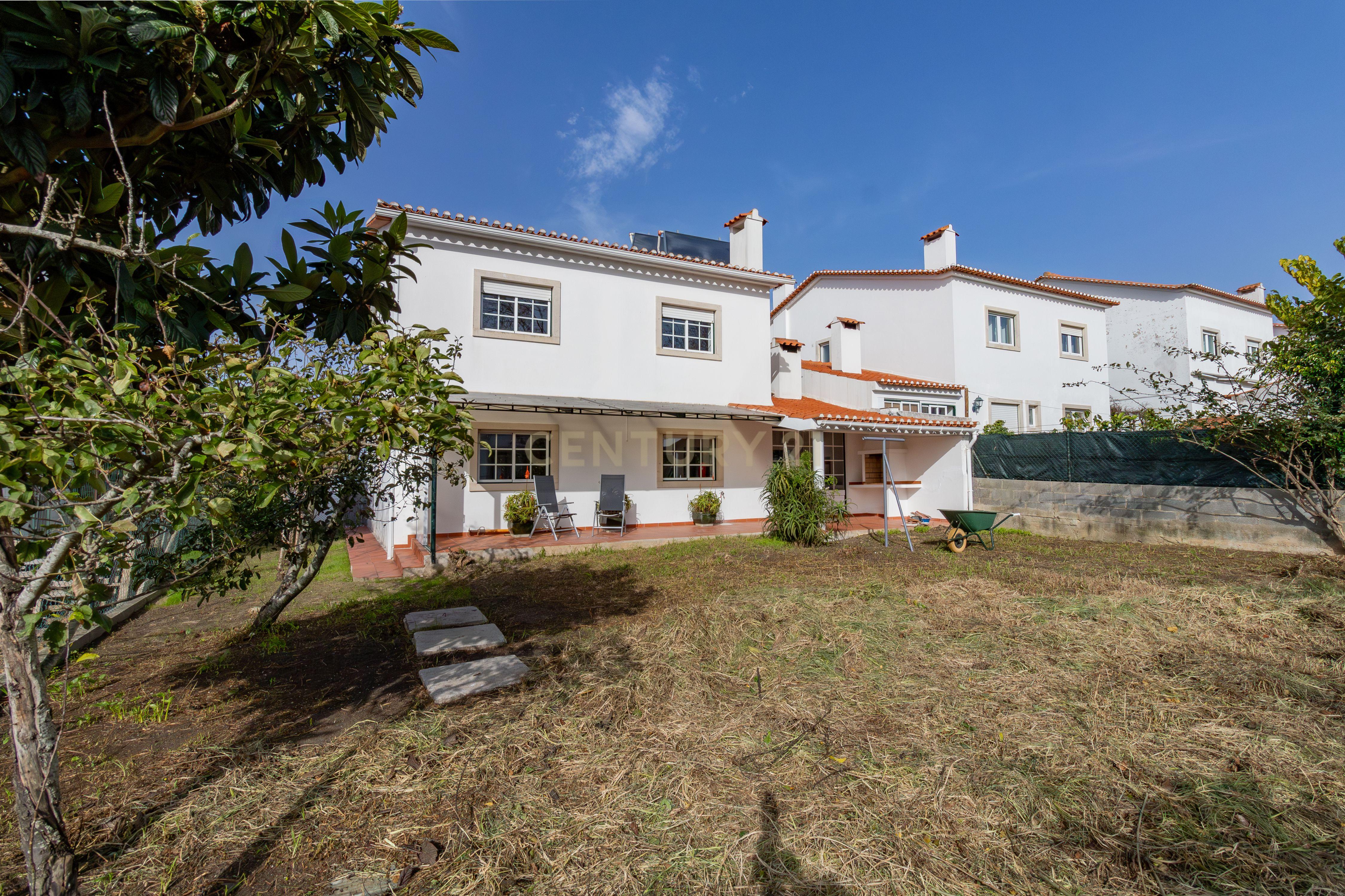 Moradia T5 situada no Aldeamento Bela Vista, Lameira -Alcobaça - Image 11