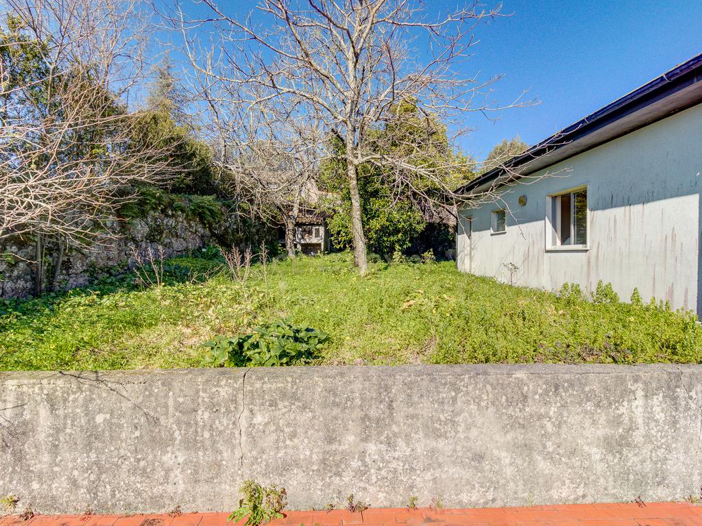 Moradia 6 assoalhadas, 195m2 área construção, 672m2 terreno, com anexo T1 - Image 38