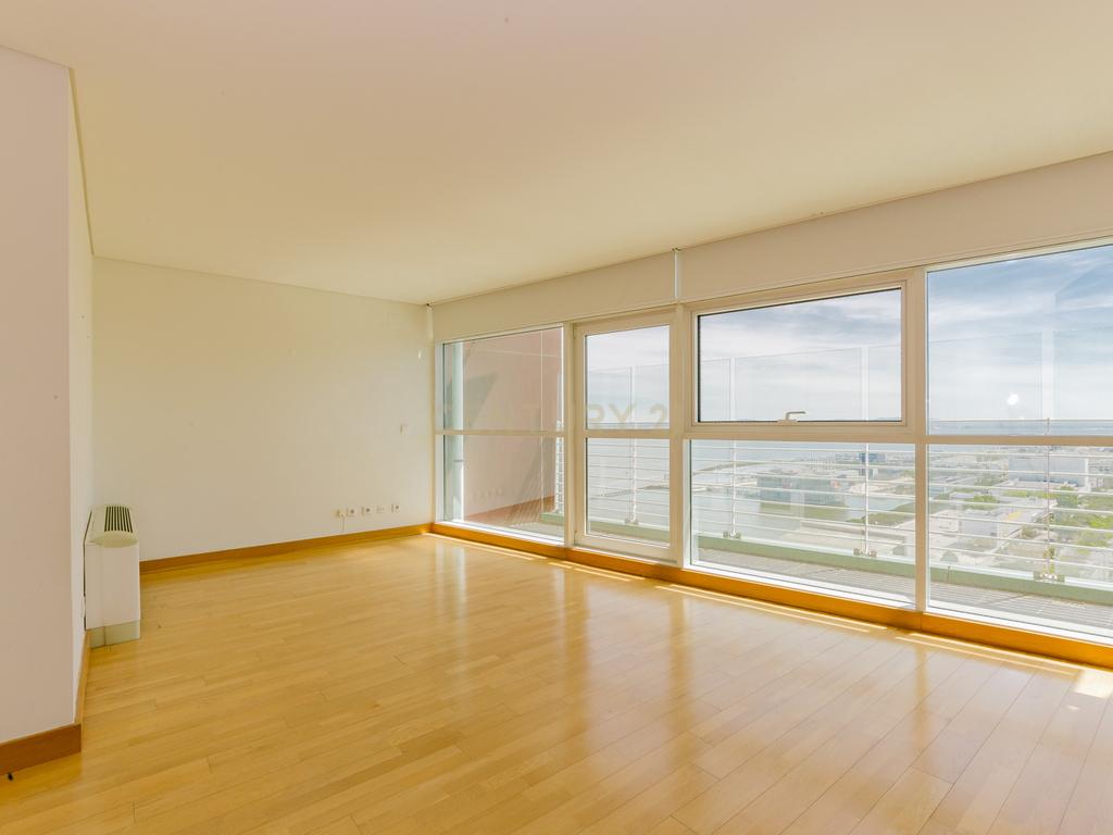 T3 Duplex LUXO Torre São Rafael - 21º andar VISTA RIO - Image 2