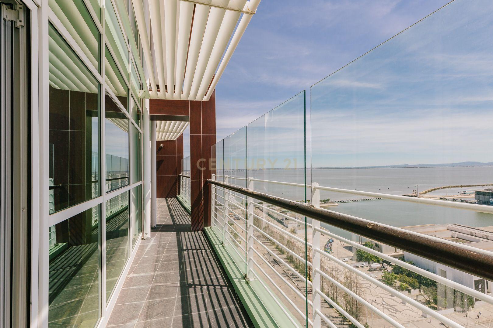 T3 Duplex LUXO Torre São Rafael - 21º andar VISTA RIO - Image 12