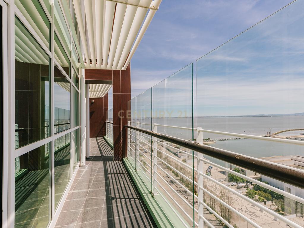 T3 Duplex LUXO Torre São Rafael - 21º andar VISTA RIO - Image 12