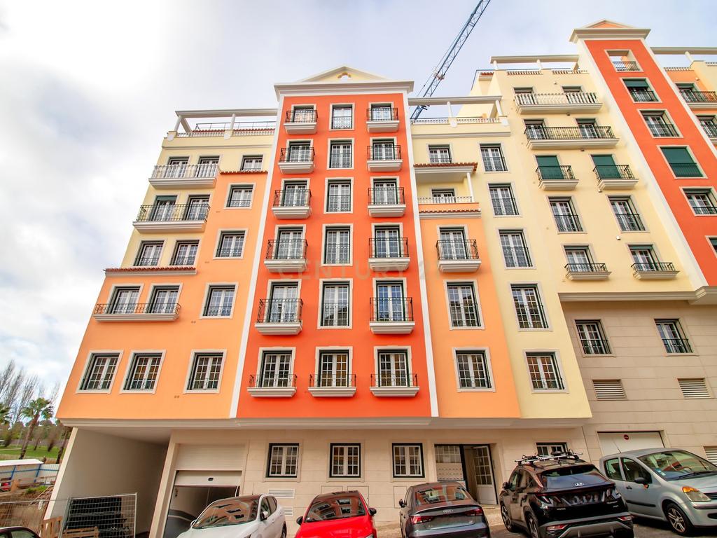 T2 Urbanização Neudel a estrear - Construção Nova - Image 17