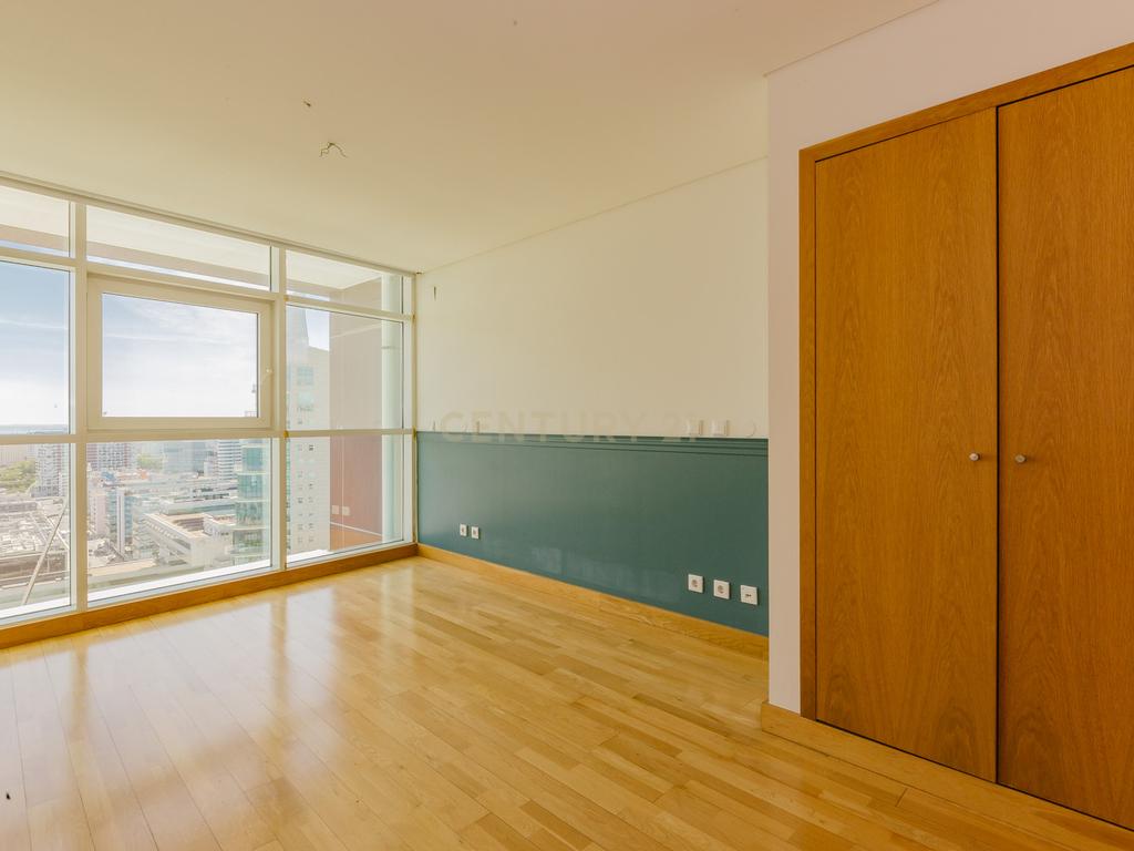 T3 Duplex LUXO Torre São Rafael - 21º andar VISTA RIO - Image 28