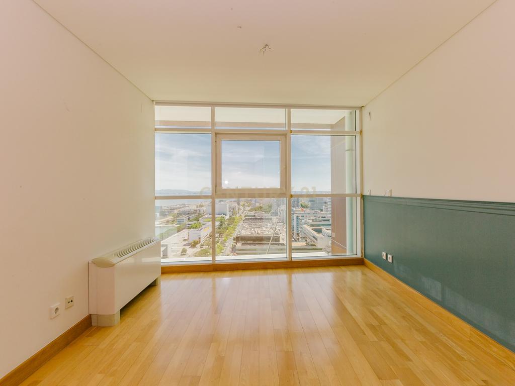 T3 Duplex LUXO Torre São Rafael - 21º andar VISTA RIO - Image 3