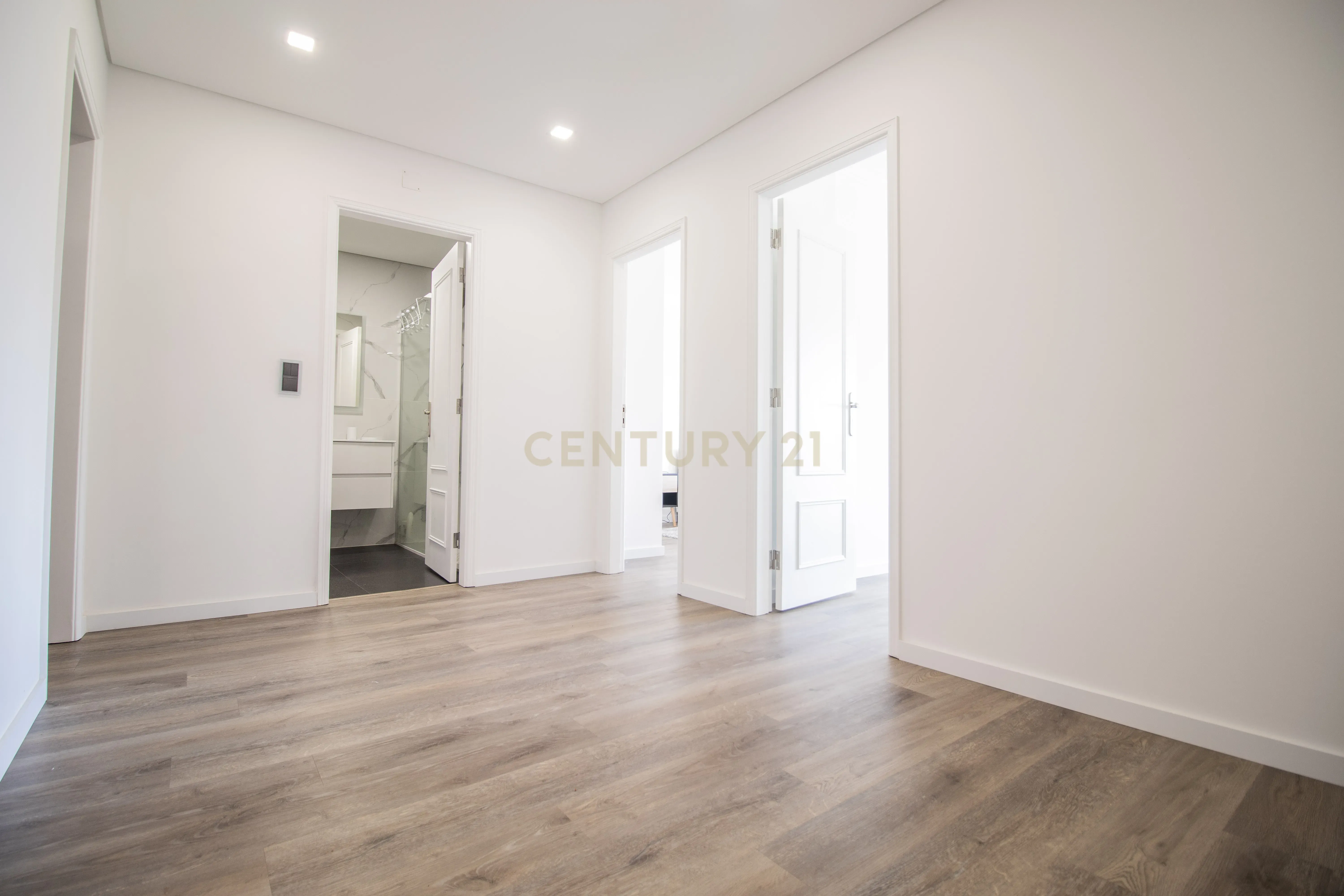Apartamento T2 em RC elevado, a 500 metros da Praia Buarcos - Figueira da Foz - Image 5