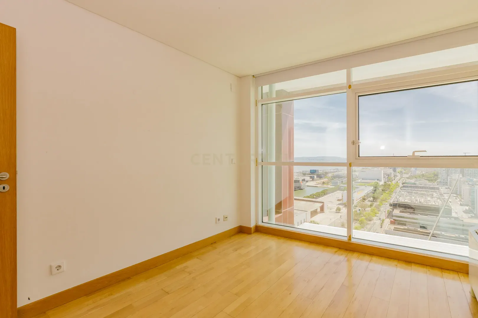 T3 Duplex LUXO Torre São Rafael - 21º andar VISTA RIO - Image 31