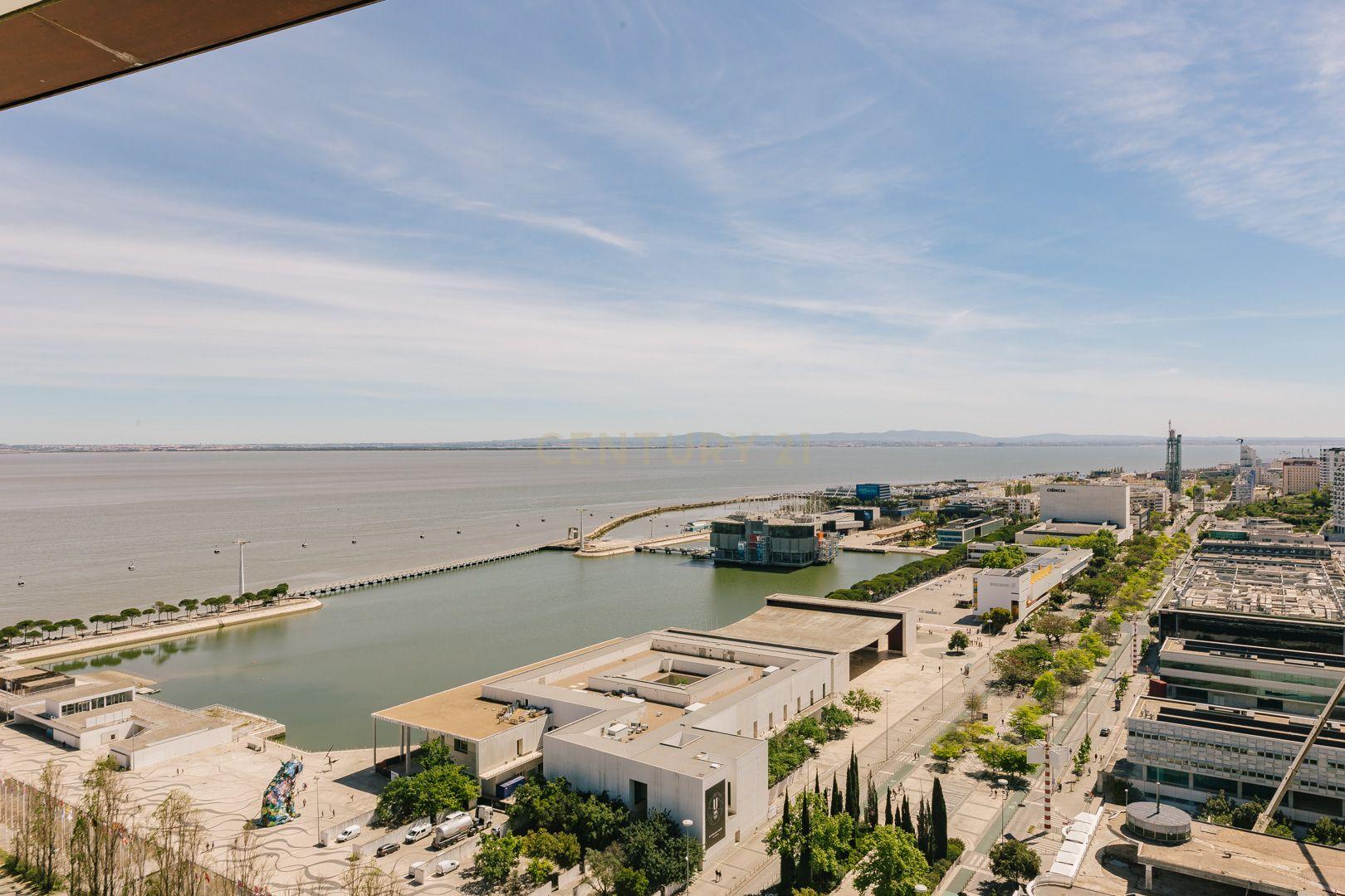 T3 Duplex LUXO Torre São Rafael - 21º andar VISTA RIO - Image 7