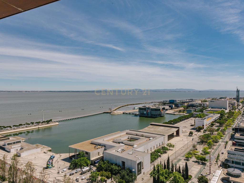 T3 Duplex LUXO Torre São Rafael - 21º andar VISTA RIO - Image 25