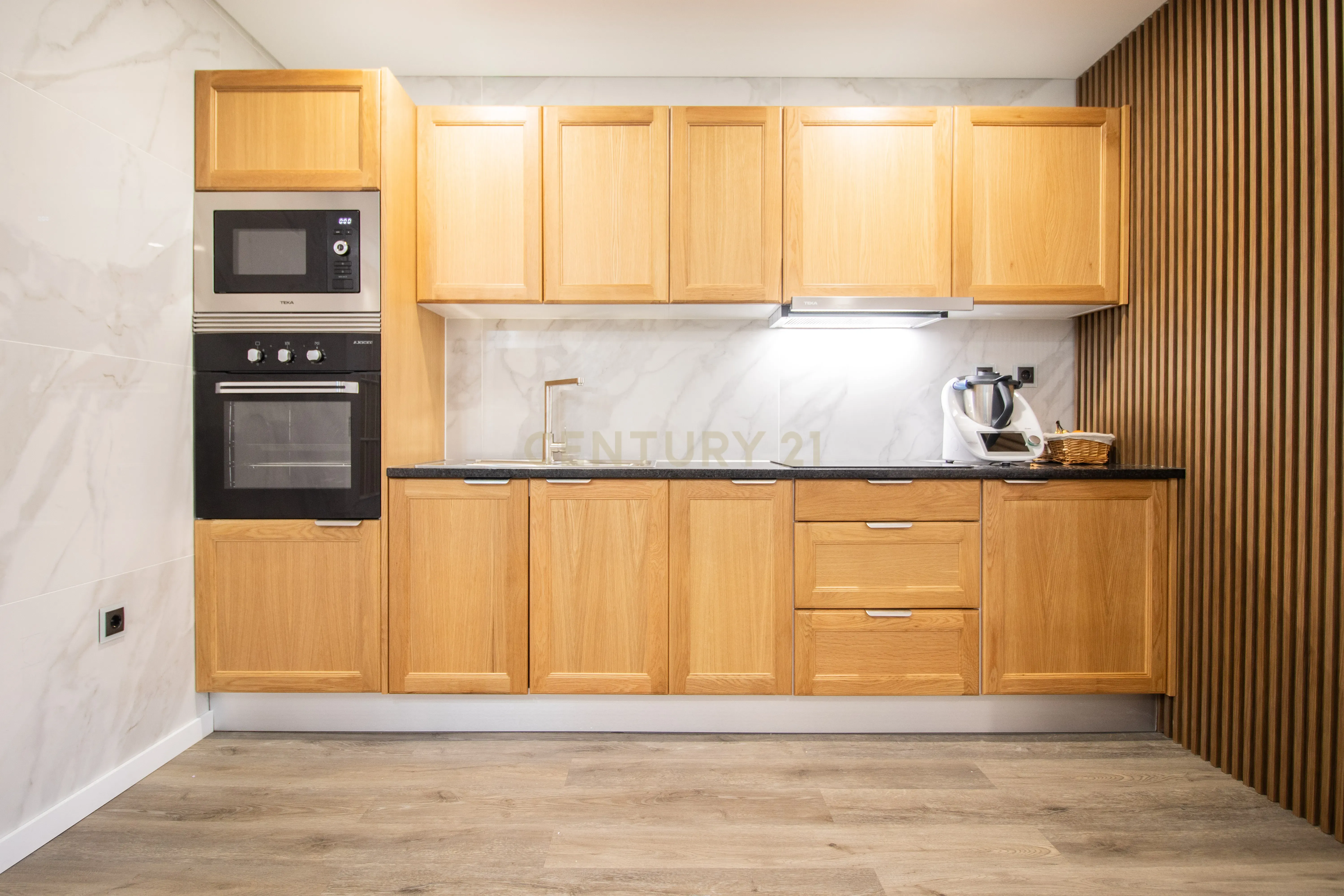 Apartamento T2 em RC elevado, a 500 metros da Praia Buarcos - Figueira da Foz - Image 18