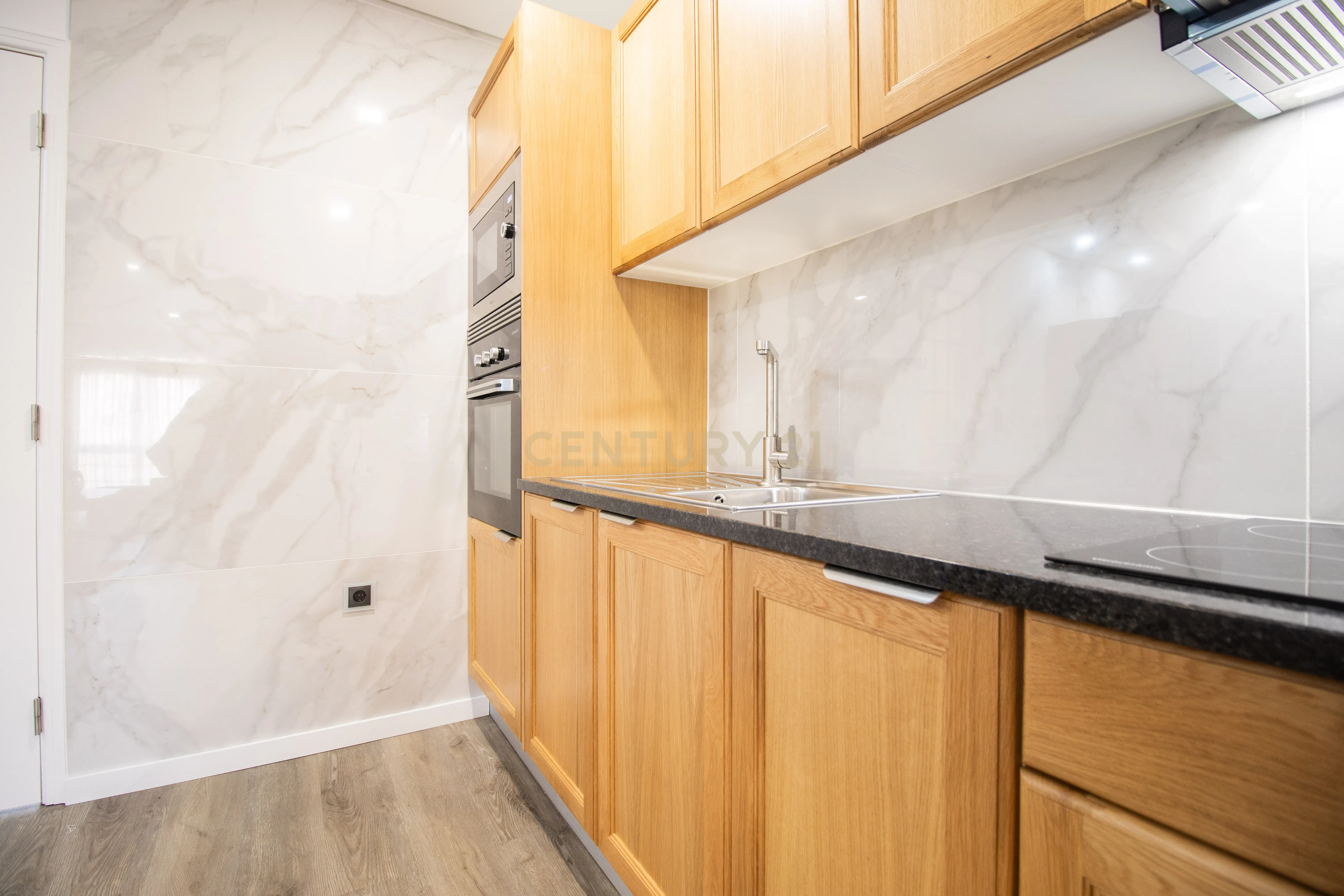Apartamento T2 em RC elevado, a 500 metros da Praia Buarcos - Figueira da Foz - Image 19