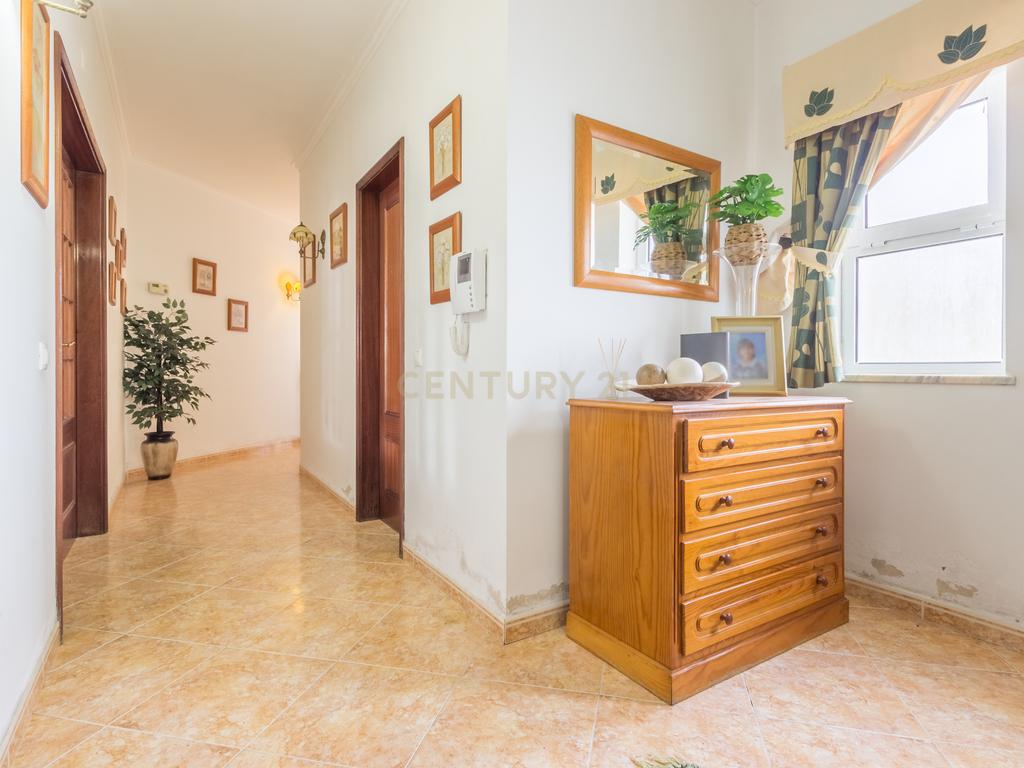 Moradia T5 Penteado - Image 3