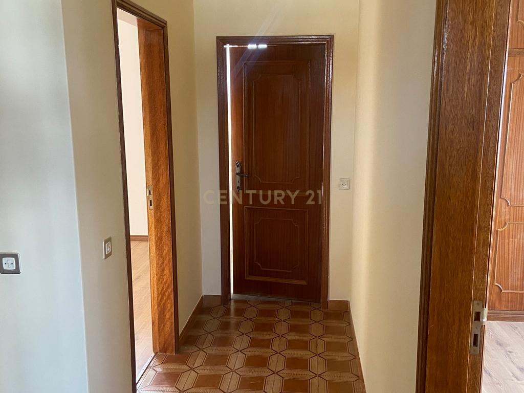 Moradia localizada em zona central da vila de Alcains - Castelo Branco - Image 23
