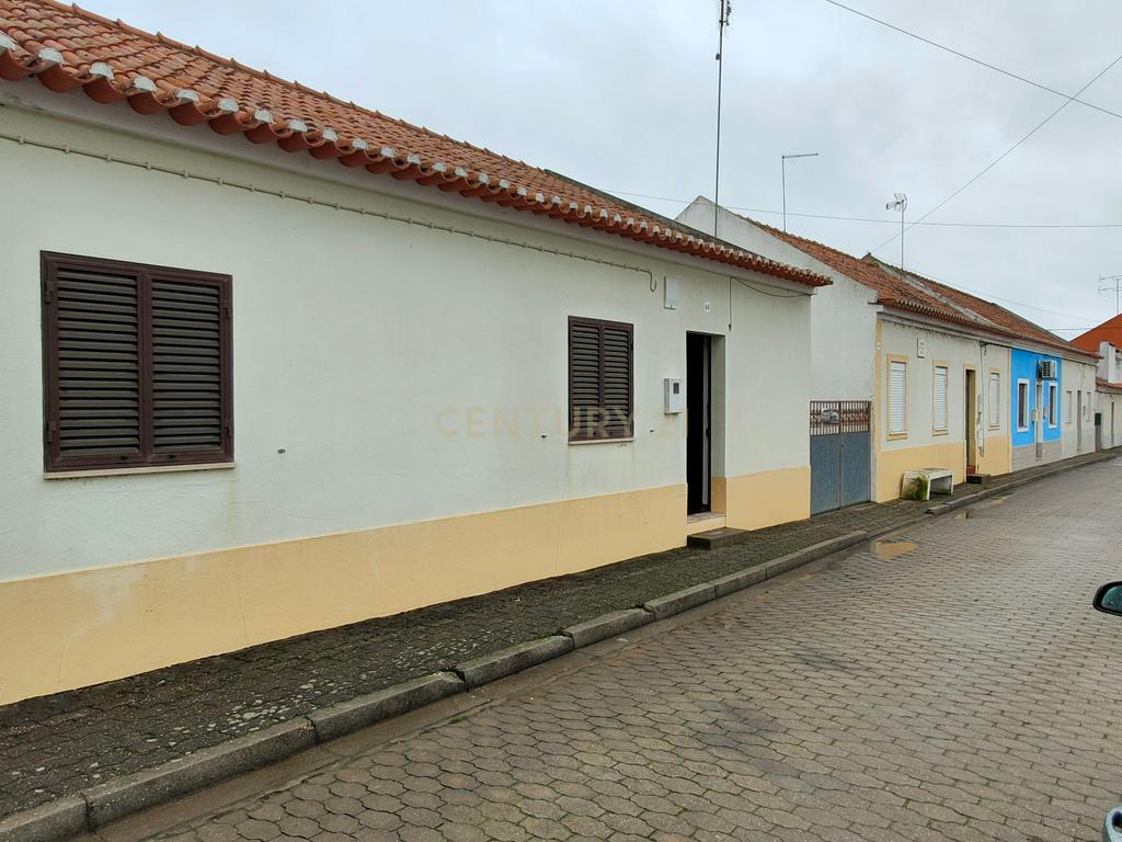 Moradia T3 Sta. Justa - Couço - Image 1