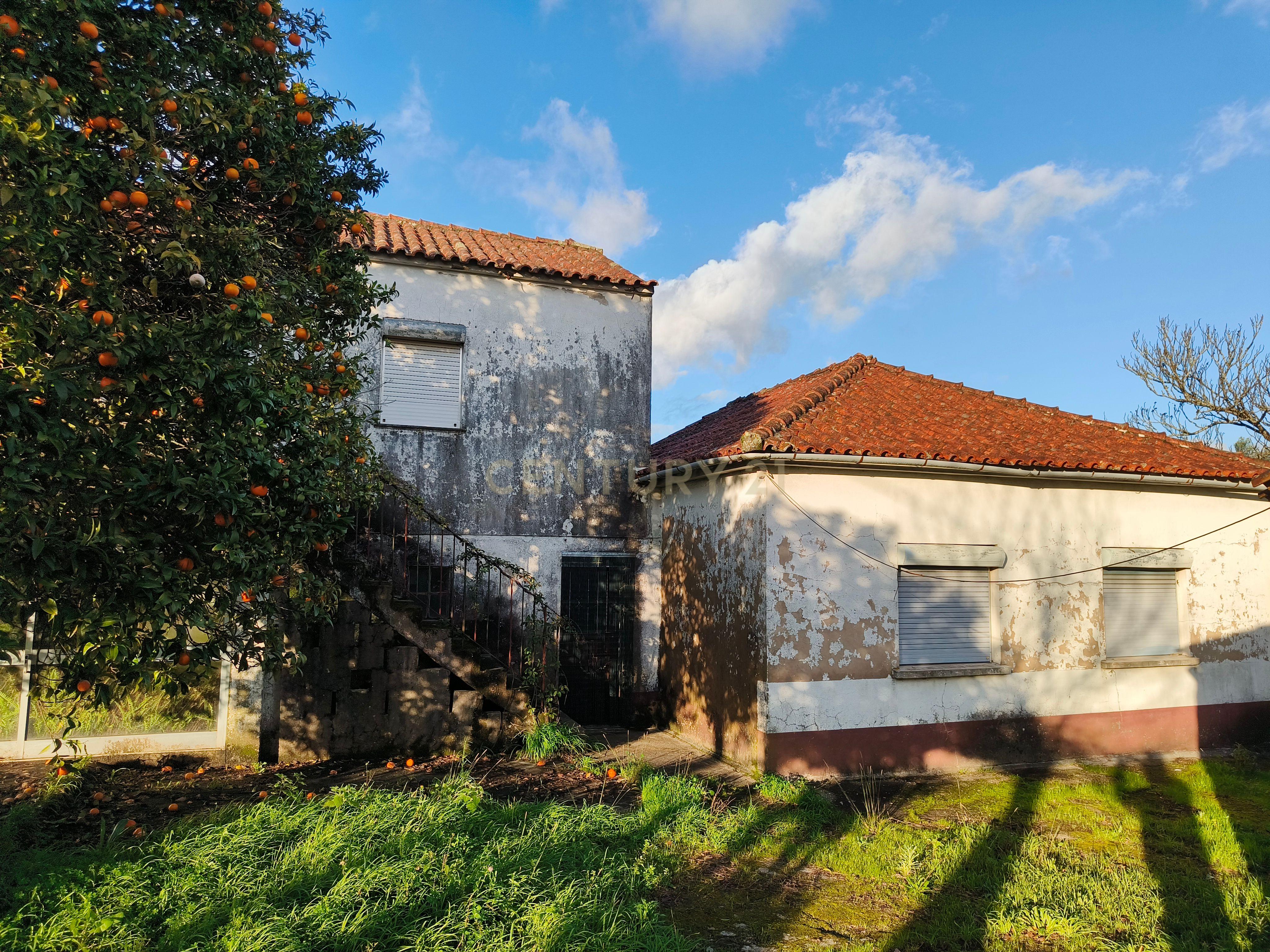 Moradia para restauro em Lanheses, Viana do castelo - Image 4