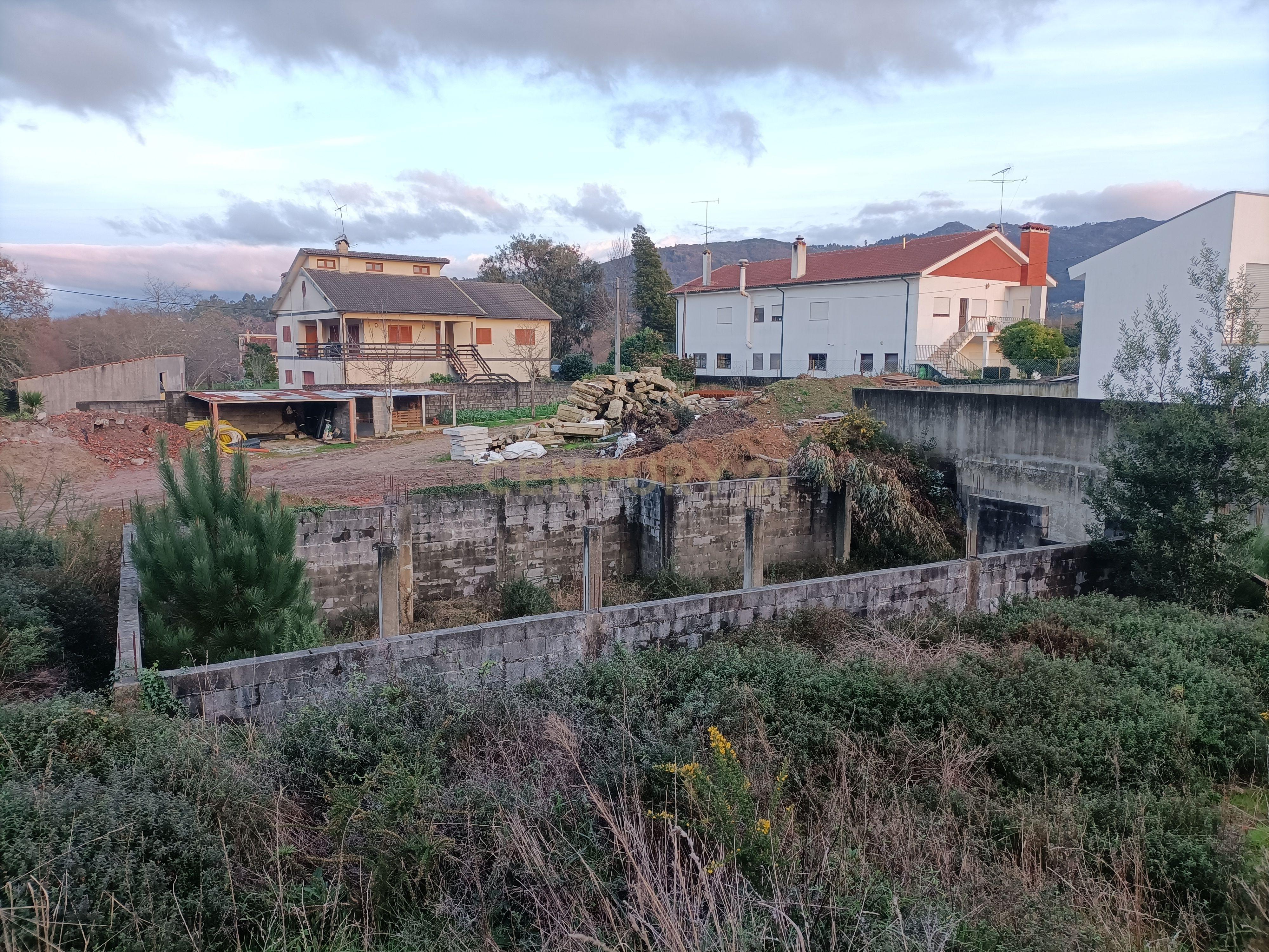 Terreno para construção c/ benfeitoria em Geraz do Lima - Image 7